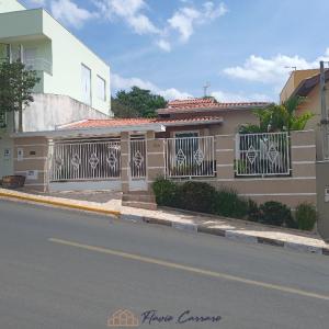 CASA PRÓXIMO AO CENTRO