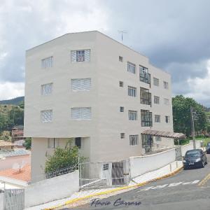 APARTAMENTO PRÓXIMO AO CENTRO
