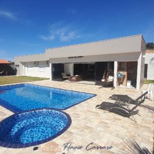 CASA PRÓXIMO AO CENTRO