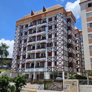 APARTAMENTO PRÓXIMO AO CENTRO