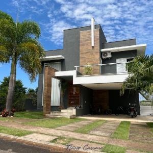 CASA CONDOMINIO FECHADO