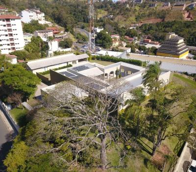 CASA NOVA NO CENTRO - ALTO PADRÃO