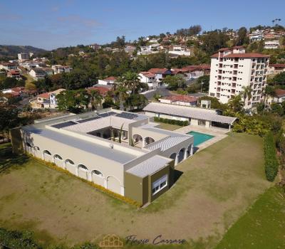 CASA NOVA NO CENTRO - ALTO PADRÃO