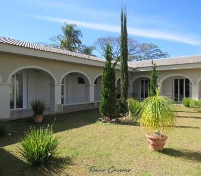 CASA NOVA NO CENTRO - ALTO PADRÃO