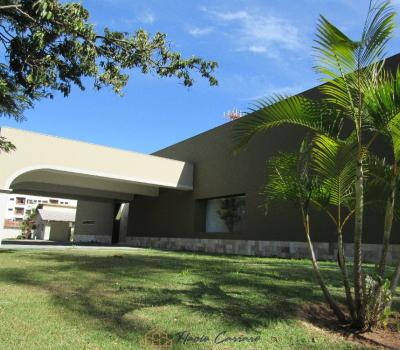 CASA NOVA NO CENTRO - ALTO PADRÃO