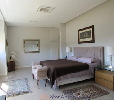 CASA NOVA NO CENTRO - ALTO PADRÃO