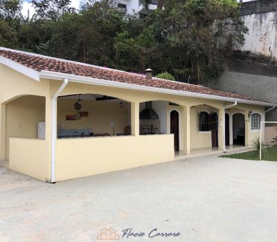 CASA PRÓXIMO AO CENTRO