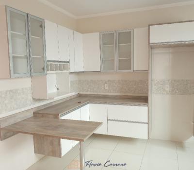 CASA PRÓXIMO AO CENTRO