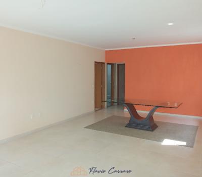 CASA PRÓXIMO AO CENTRO