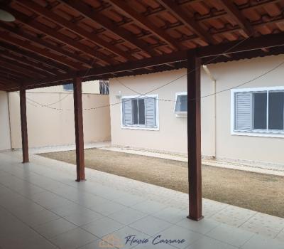 CASA PRÓXIMO AO CENTRO