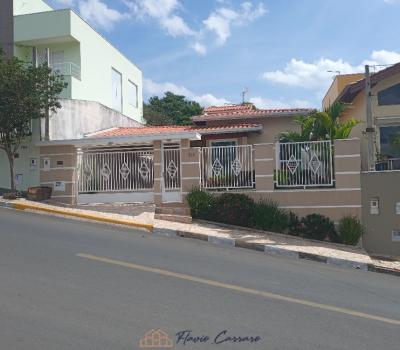 CASA PRÓXIMO AO CENTRO