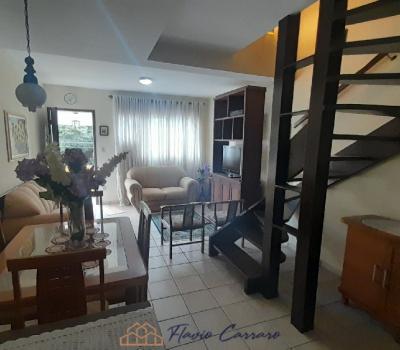CASA CONDOMINIO FECHADO