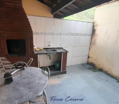 CASA CONDOMINIO FECHADO