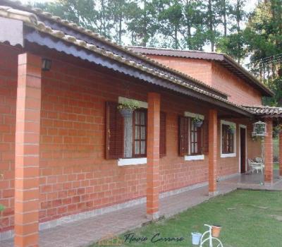 CASA CONDOMINIO FECHADO