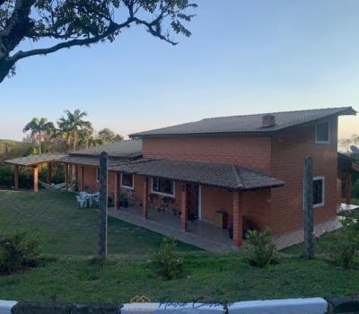 CASA CONDOMINIO FECHADO