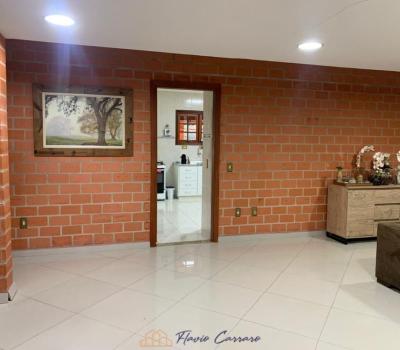 CASA CONDOMINIO FECHADO
