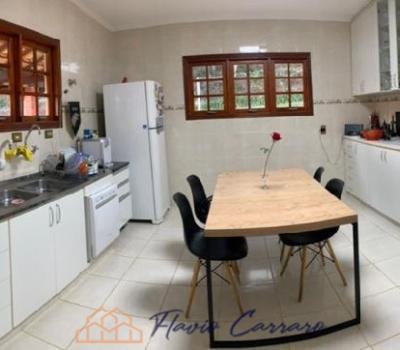 CASA CONDOMINIO FECHADO