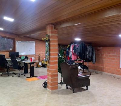CASA CONDOMINIO FECHADO