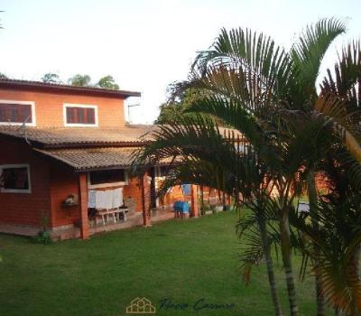 CASA CONDOMINIO FECHADO
