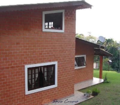 CASA CONDOMINIO FECHADO