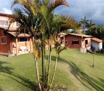 CASA CONDOMINIO FECHADO