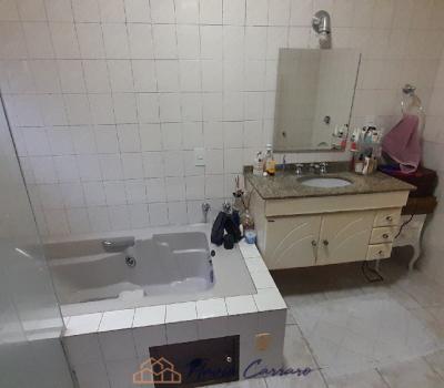 CASA PRÓXIMO AO CENTRO