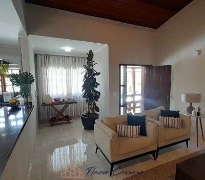 CASA PRÓXIMO AO CENTRO
