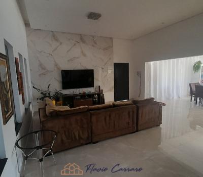 CASA PRÓXIMO AO CENTRO