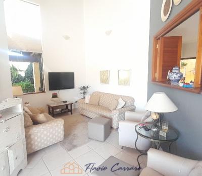 CASA PRÓXIMO AO CENTRO
