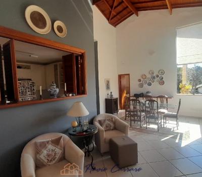 CASA PRÓXIMO AO CENTRO