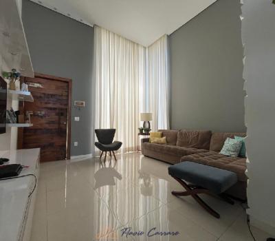 CASA CONDOMINIO FECHADO