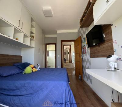 CASA CONDOMINIO FECHADO
