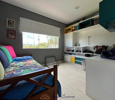 CASA CONDOMINIO FECHADO