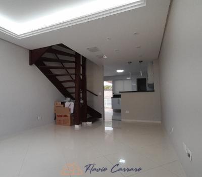 CASA EM CONDOMINIO FECHADO