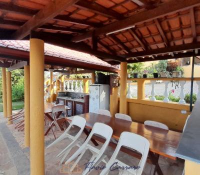 CASA EM CONDOMINIO FECHADO