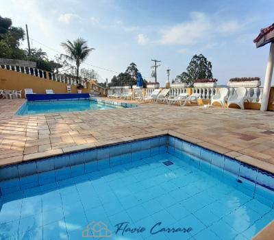 CASA EM CONDOMINIO FECHADO