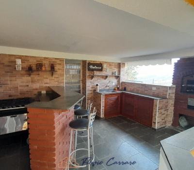 CASA EM CONDOMINIO FECHADO