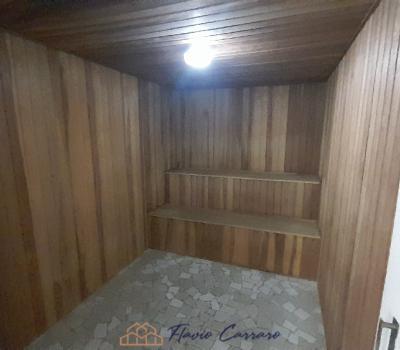 CASA EM CONDOMINIO FECHADO