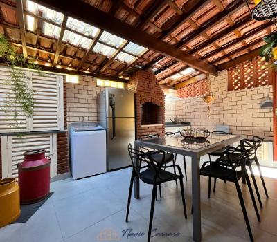 CASA CONDOMINIO FECHACO