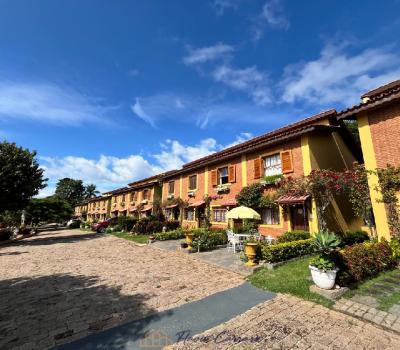 CASA CONDOMINIO FECHACO