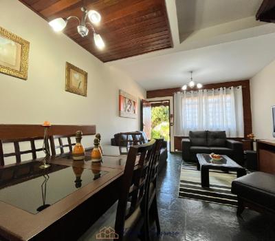 CASA CONDOMINIO FECHACO