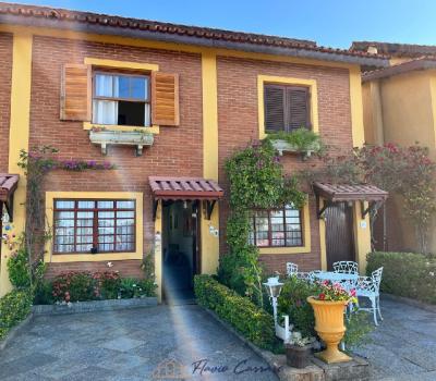 CASA CONDOMINIO FECHACO