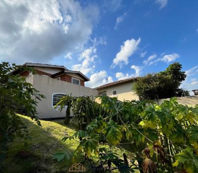 APARTAMENTO PRÓXIMO AO CENTRO