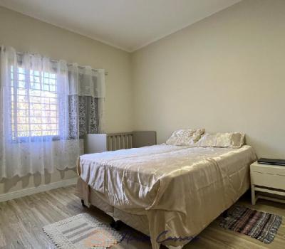 CASA PRÓXIMO AO CENTRO