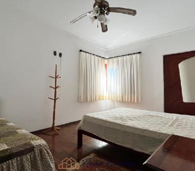 CASA PRÓXIMO AO CENTRO