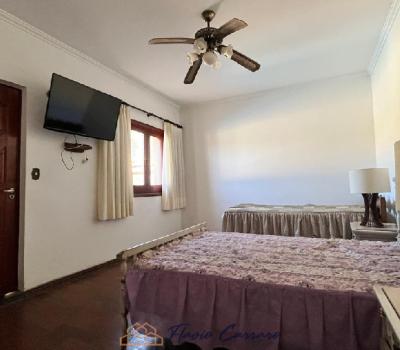 CASA PRÓXIMO AO CENTRO