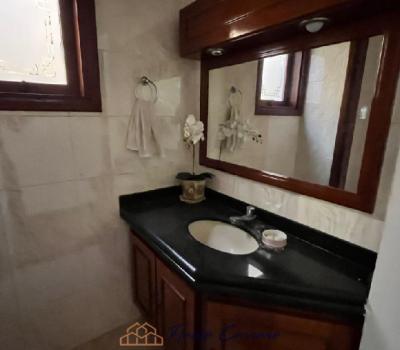 CASA PRÓXIMO AO CENTRO