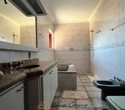 CASA PRÓXIMO AO CENTRO