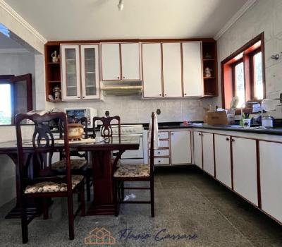 CASA PRÓXIMO AO CENTRO