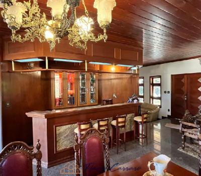 CASA PRÓXIMO AO CENTRO